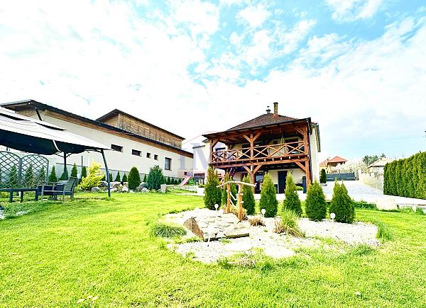Krásny, slnečný rodinný dom priamo pri vodnej nádrži Ružiná