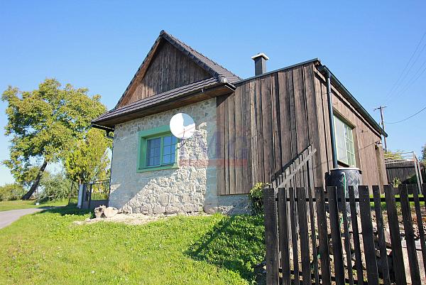 Predám kompletne zrekonštruovaný, zariadený, slnečný rodinný dom vo Veľkej Lehote