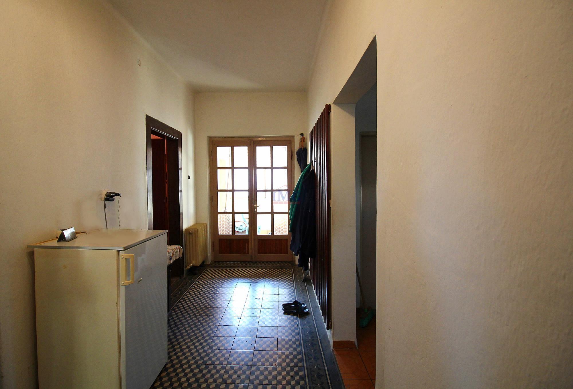 Predám slnečný rodinný dom v Žarnovici v širšom centre mesta