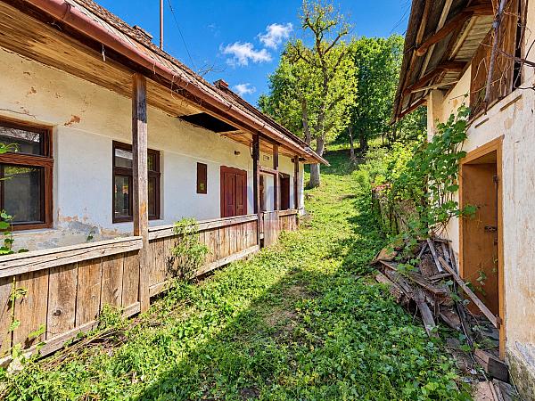 Rodinný dom (chalupa) v Lukavica (Žarnovica)