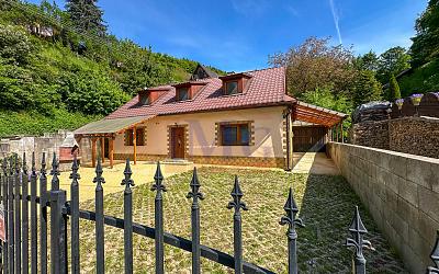 Rodinný dom (chalupa) v obci Hodruša - Hámre