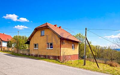 Slnečný rodinný dom v obci Kľak (Žarnovica)